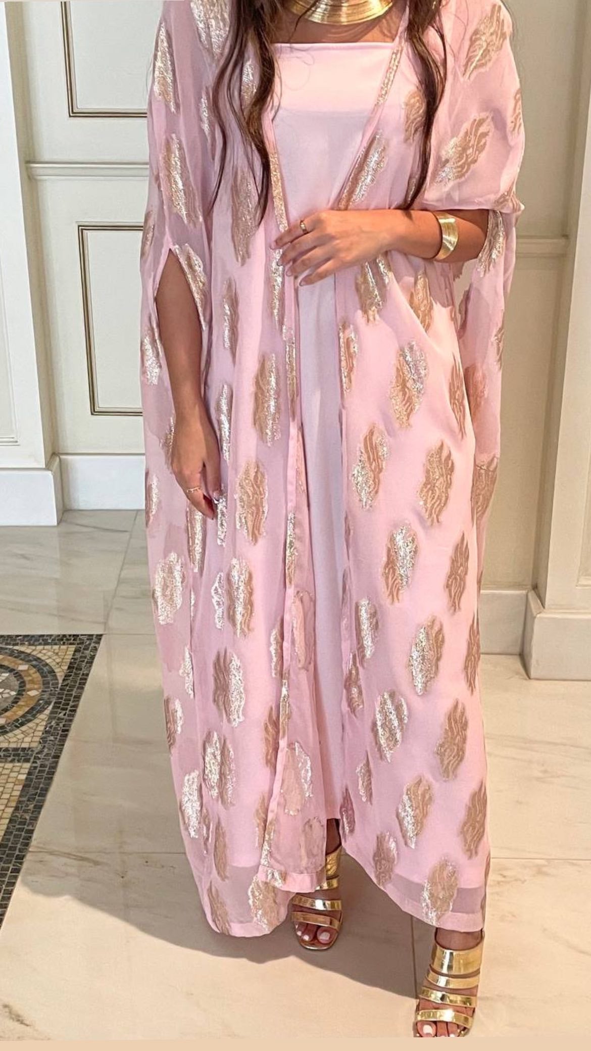 Pink dress with bisht